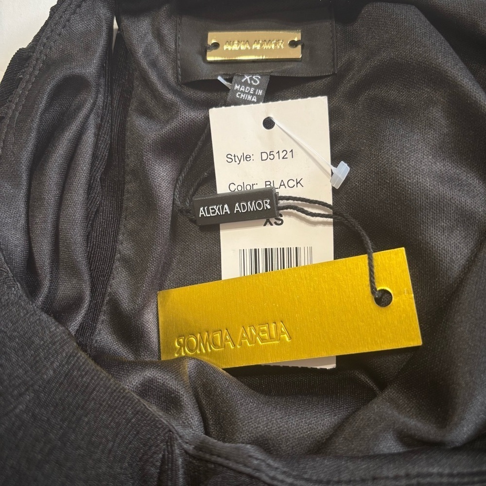 Women's ALEXIA ADMOR Sibyl Draped Sleeve Ruched Mini Dress - Picture 7 of 7